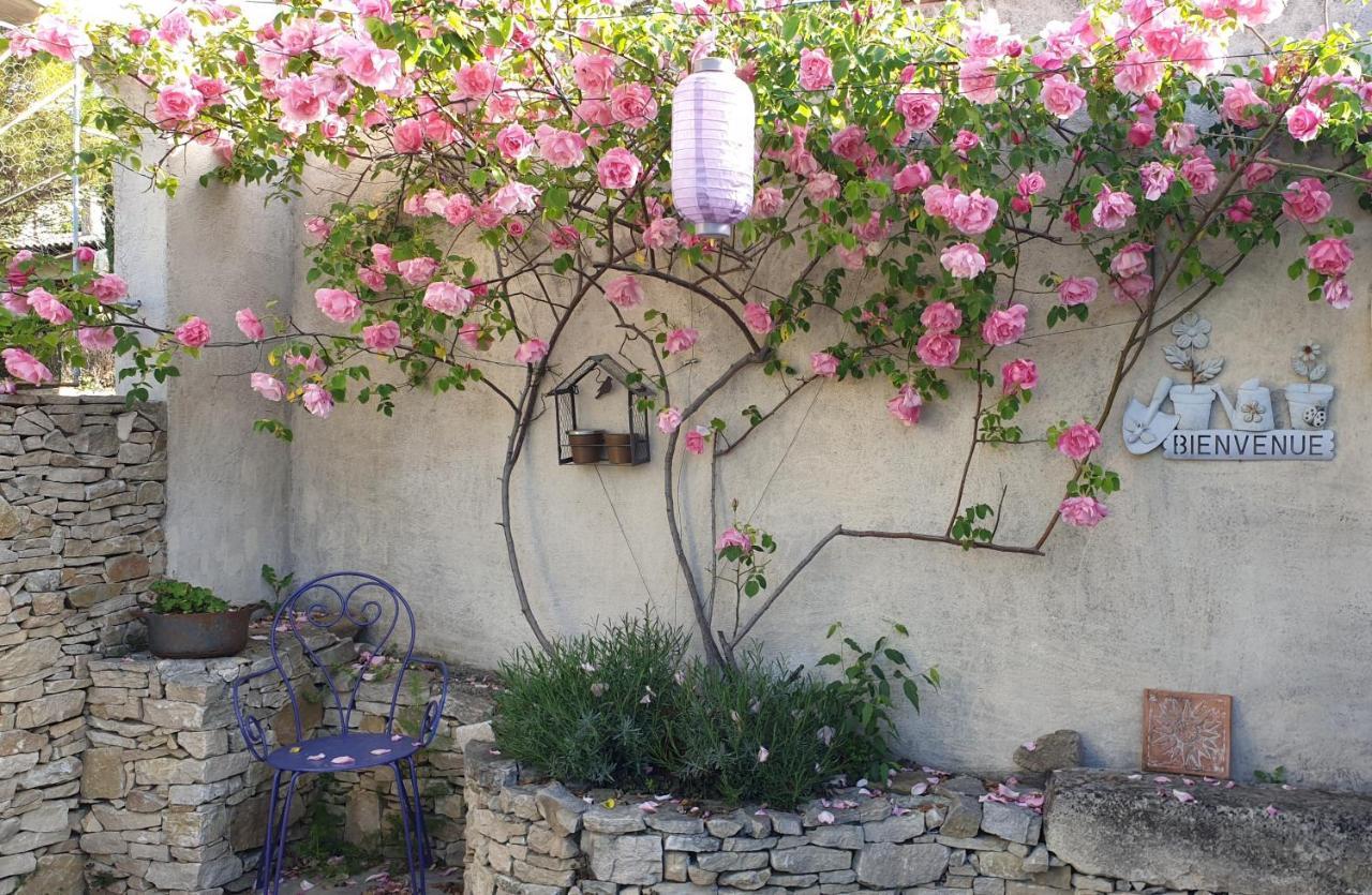 Pause Couleur Lavandula Roussas ภายนอก รูปภาพ