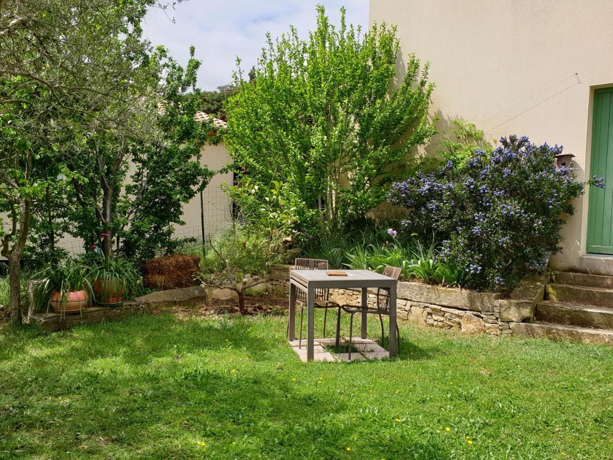 Pause Couleur Lavandula Roussas ภายนอก รูปภาพ